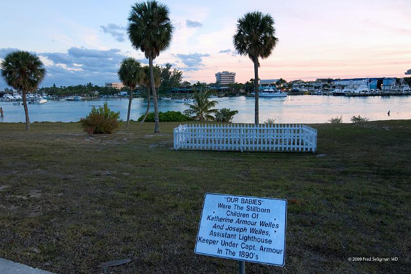 20090221_201942 D200 P1 3600x2400 srgb.jpg - Original Gravesites along Jupitor Inlet at Jupitor Lighthouse.  The small cemetery near the lighthouse contains the stillborn children of Joe and Katherine Wells.  Katherine was the daughter of Capt Armour the original head lighthouse person